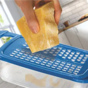 Pote Com Ralador Multiuso Ercaplast Ref. 638 Para Cozinha Pratico E Resistente