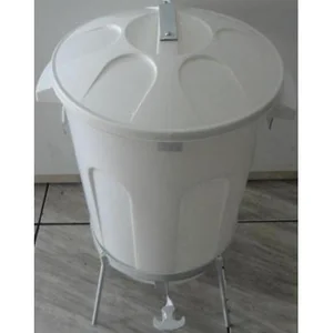 Lixeira Pedal de Ferro 60lts Lixeira 60 lts JAGUAR