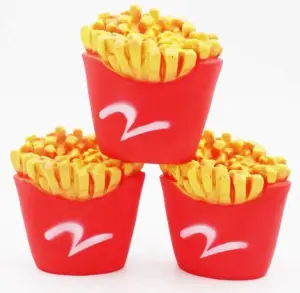 BRINQUEDO DE BORRACHA BATATA FRITA ZN0080