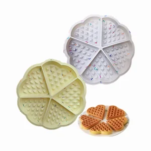 Forma de Silicone Waffles Coração Lila Home LH489 - Antiaderente, Leve e Prática 1,8g