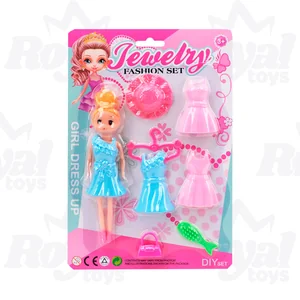 764 - Boneca Lindinha