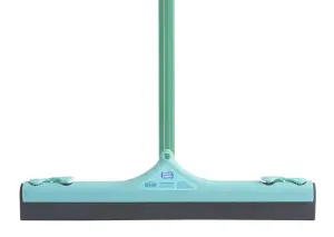 Rodo Borboleta 40 cm Ref. 5205 Com duplo EVA soft que se adapta à superfície Ideal para enxugar e secar pisos lisos e regulares