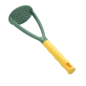 AMASSADOR DE BATATA PLASTICO EM9782
